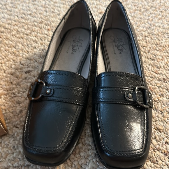 Lifestride NIB - Picture 2 of 4